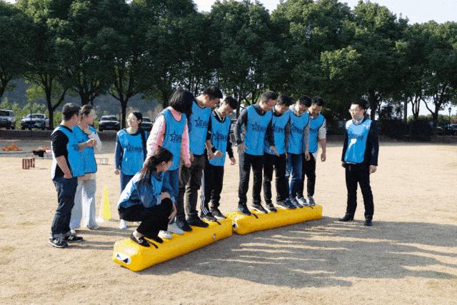 趣味运动会室内游戏项目,残疾人趣味运动会游戏