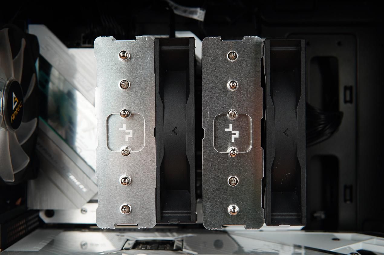 九州风神大霜塔v5和v3的区别,九州风神大霜塔v5能压住14600kf吗