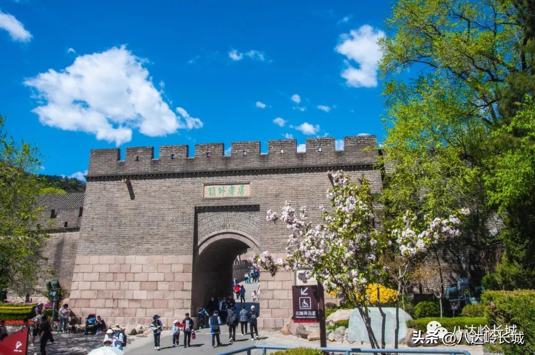 51假期八达岭长城攻略,八达岭长城景区周末几点去不排队