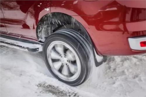 怎么看汽车轮胎耐磨程度,汽车轮胎买耐磨的好还是静音的好