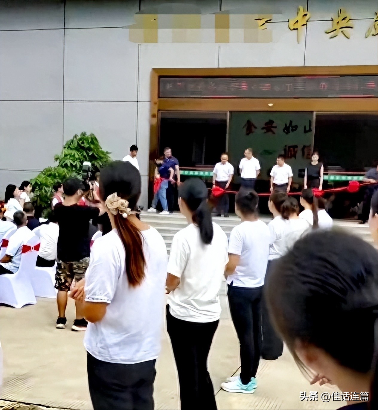 江西中央厨房配餐,江西赣江中央厨房配餐制遭吐槽