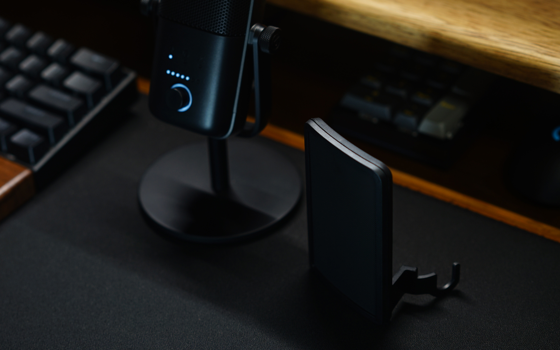 游戏主播电容麦克风测评,elgatowave3麦克风插件