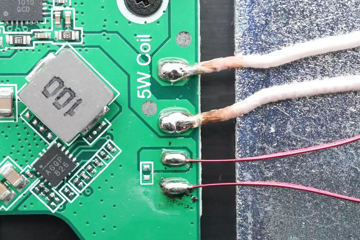 mophie双口充电器拆解,mophie车载充电器拆解