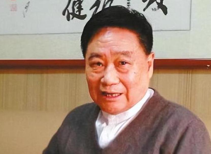 三株口服液覆灭史：年销售80亿的“巨无霸”，却被湖南老汉扳倒？