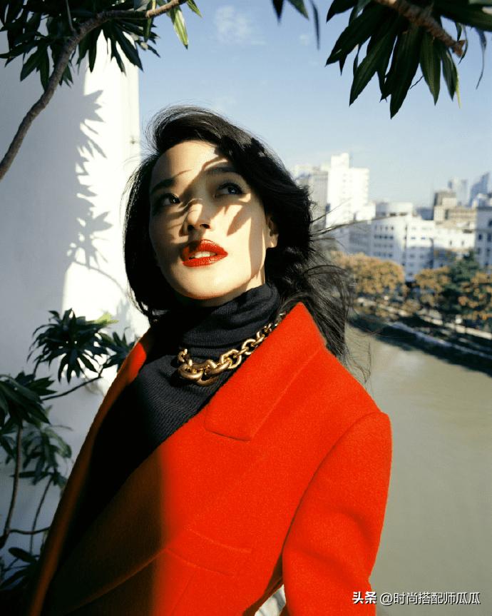 黄黑皮女人适合穿黑色吗,黄黑皮女生穿啥都不好看