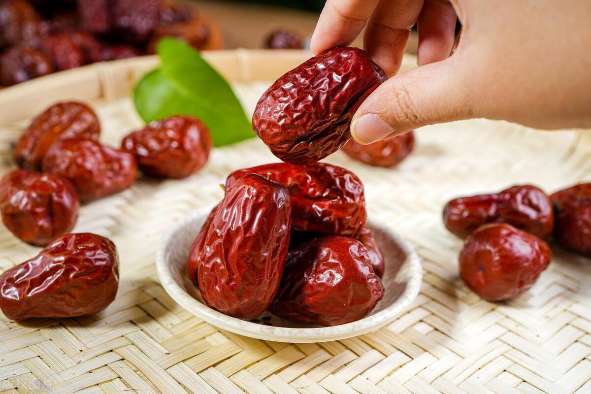 有一味中药对肝特别好,2味中药可以解决全身的疼痛