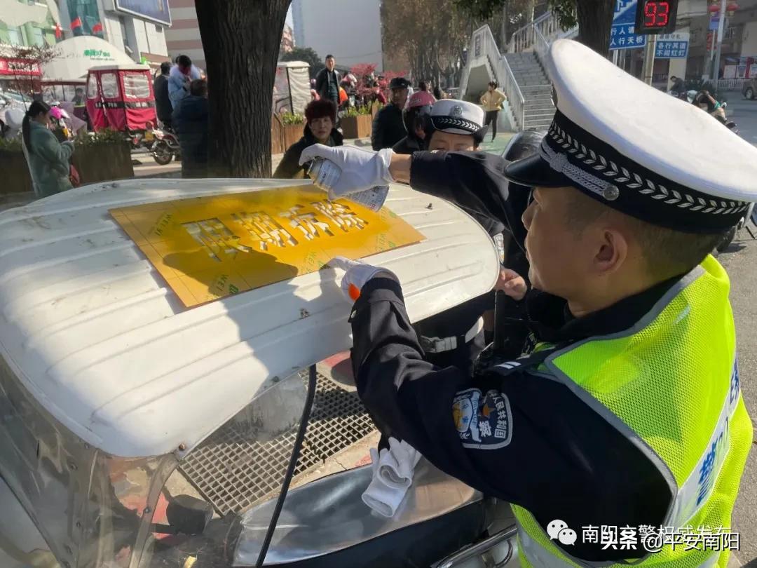 拆除遮阳篷专项整治工作,整治电动车雨棚拆除