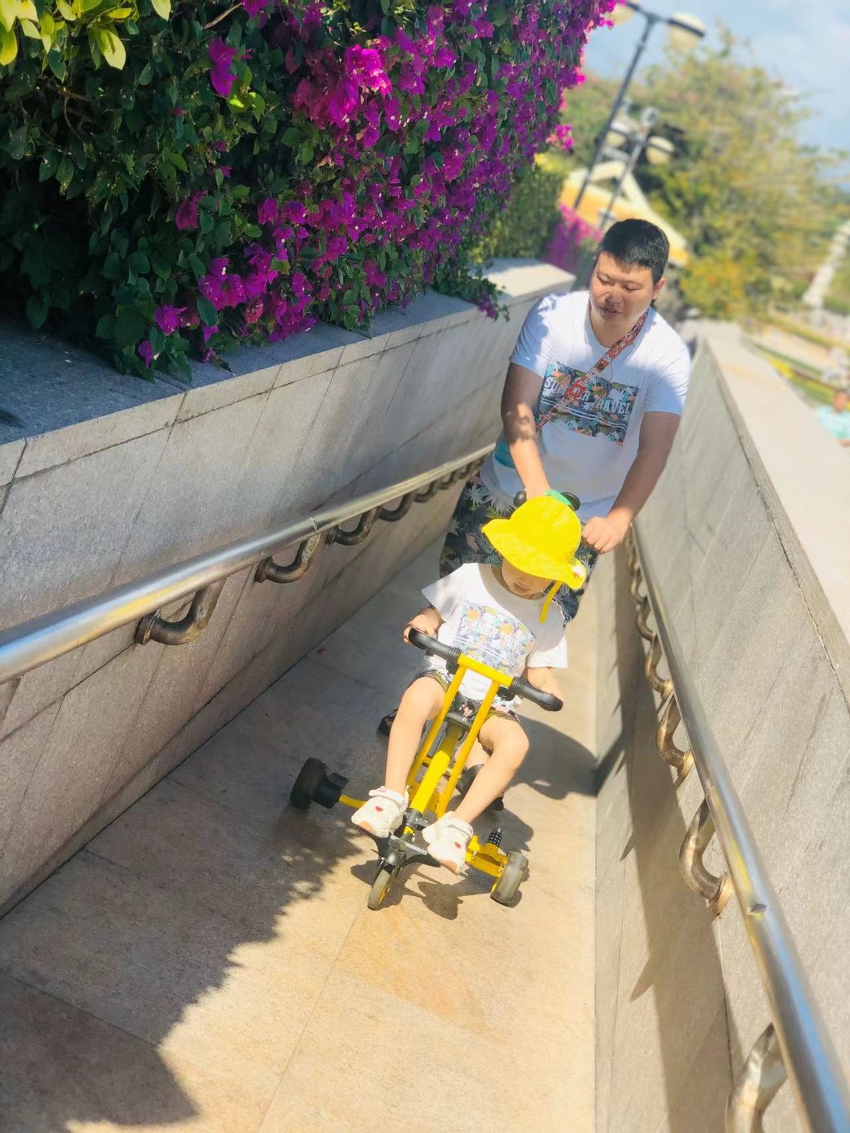 姹熻タ鍒涗箰瑁呴グ宸ョ▼鏈夐檺鍏徃鍒樺睍,鍗楁槍鍒涚編涔愬眳鍒樺睍