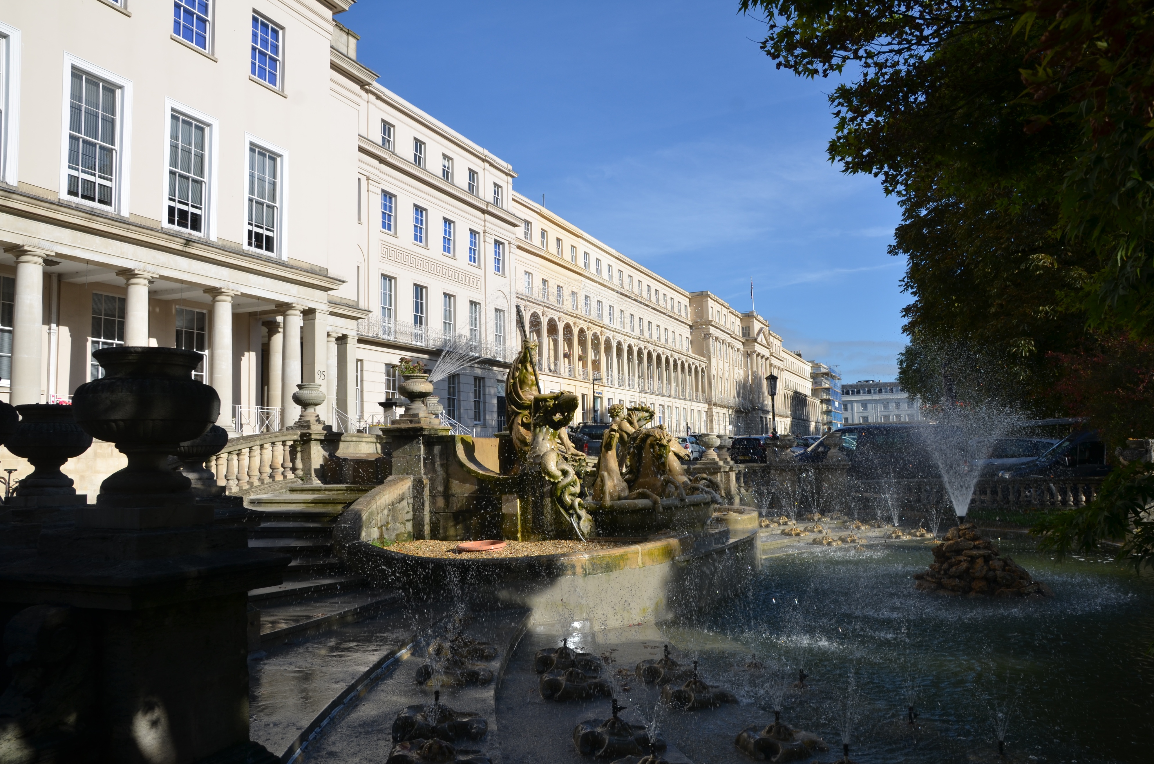 英国旅行记之爱丁堡,英国切尔滕纳姆