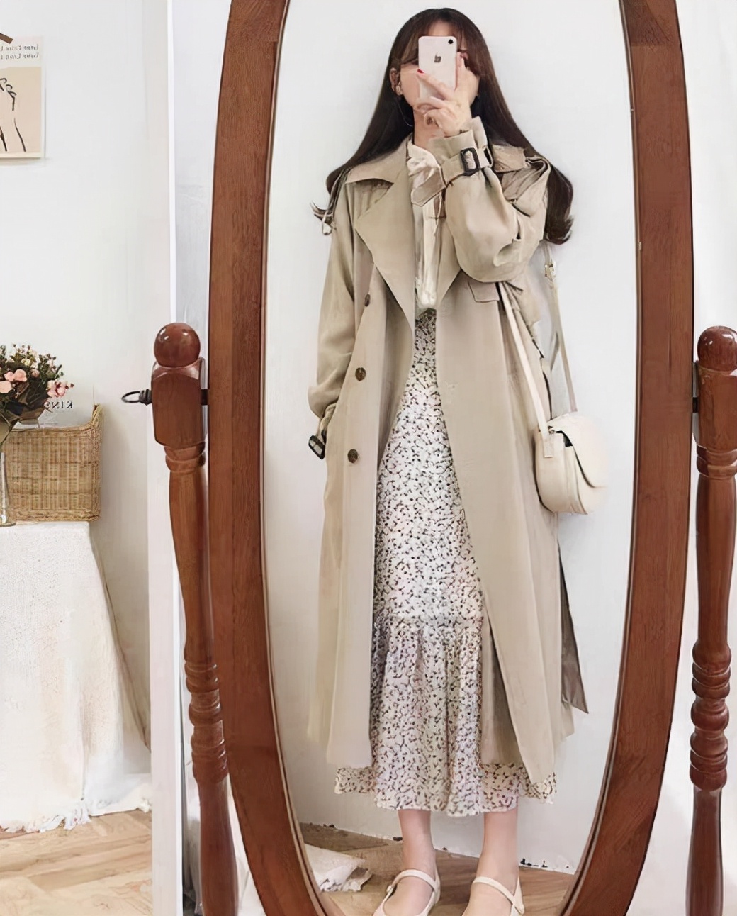 米色才是秋冬的百搭色,推荐这5组配色方案,照着穿优雅又显白