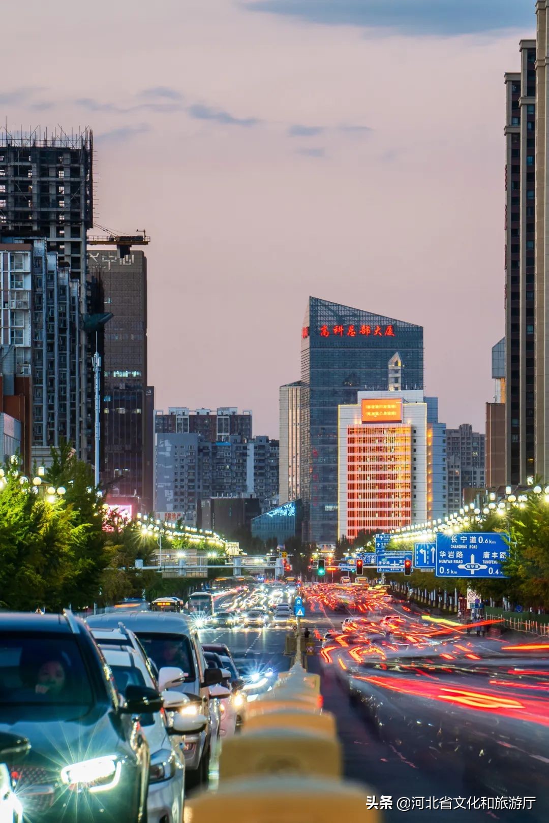 海鲜、瓷器与钢铁……被低估的“河北第一城”，到底有多猛？