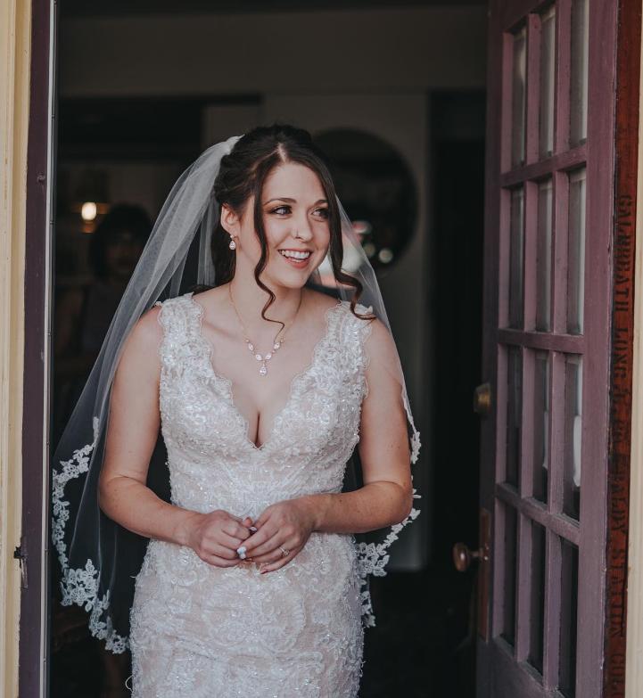 盲女恢复视力发现凶手在身边,盲女一觉醒来突然恢复视力