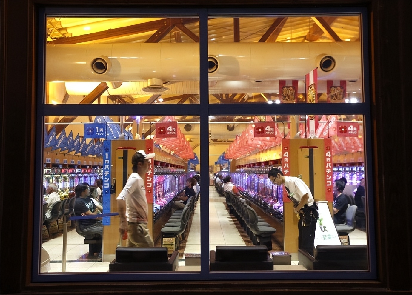 唯一合法的“赌博”，日本弹球机柏青哥，让数百万日本人倾家荡产