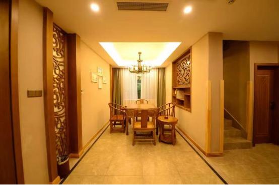 青城山悠人雅舍酒店简介,亲近自然乐享时光