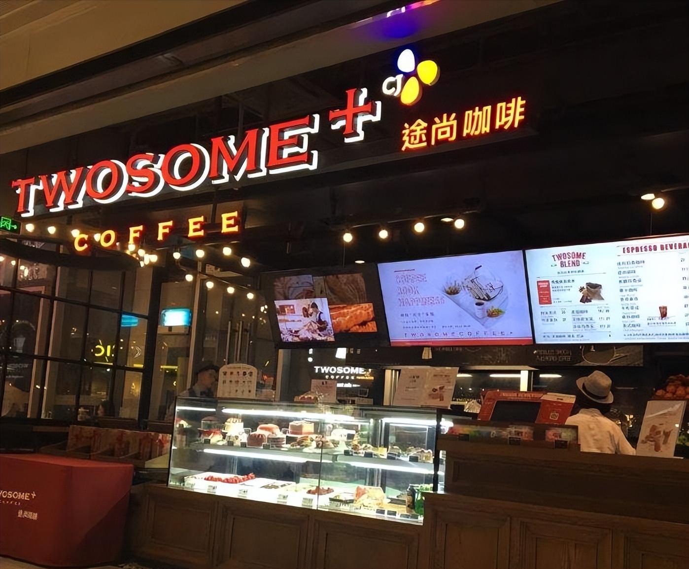 ipad和kindle哪个更好,ipad和kindle选择哪个好