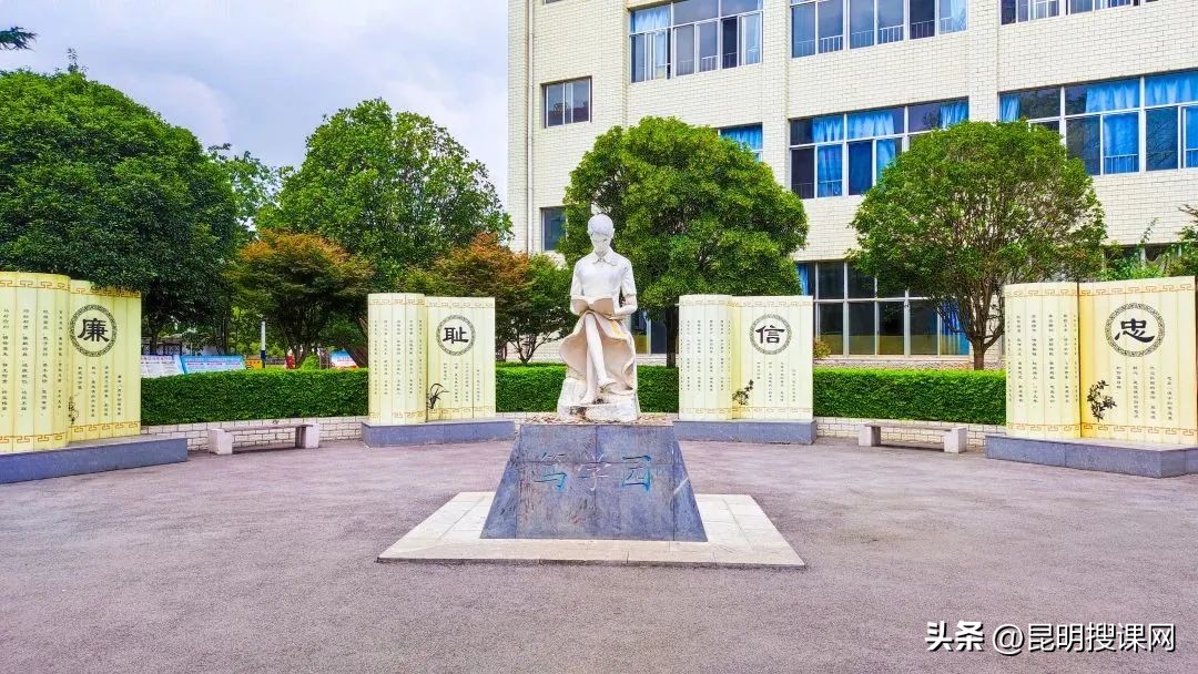 多彩生活缤纷寒假,多彩生活文化活动校园