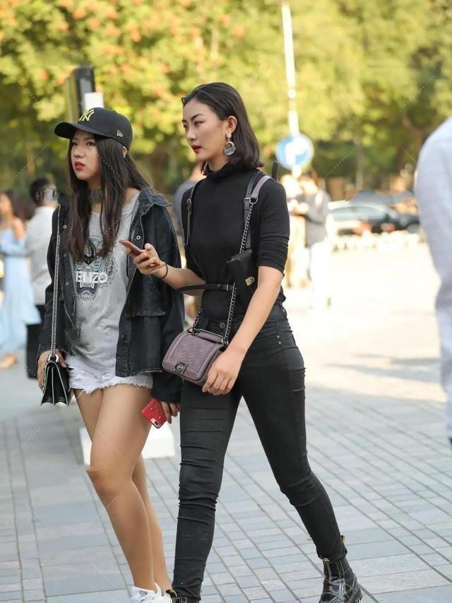 气质修身牛仔裤穿搭,牛仔裤修身气质穿搭