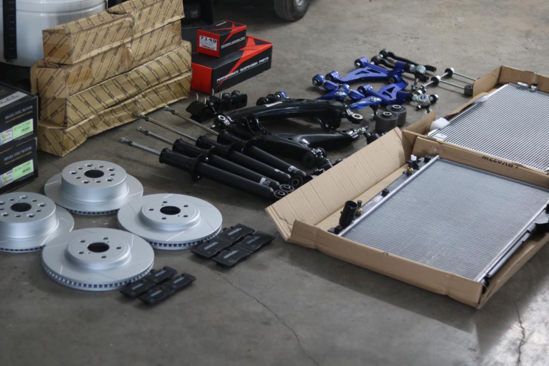 搞了辆“破烂不堪”05年凌志LS430，进厂翻新重造，复活又变新车