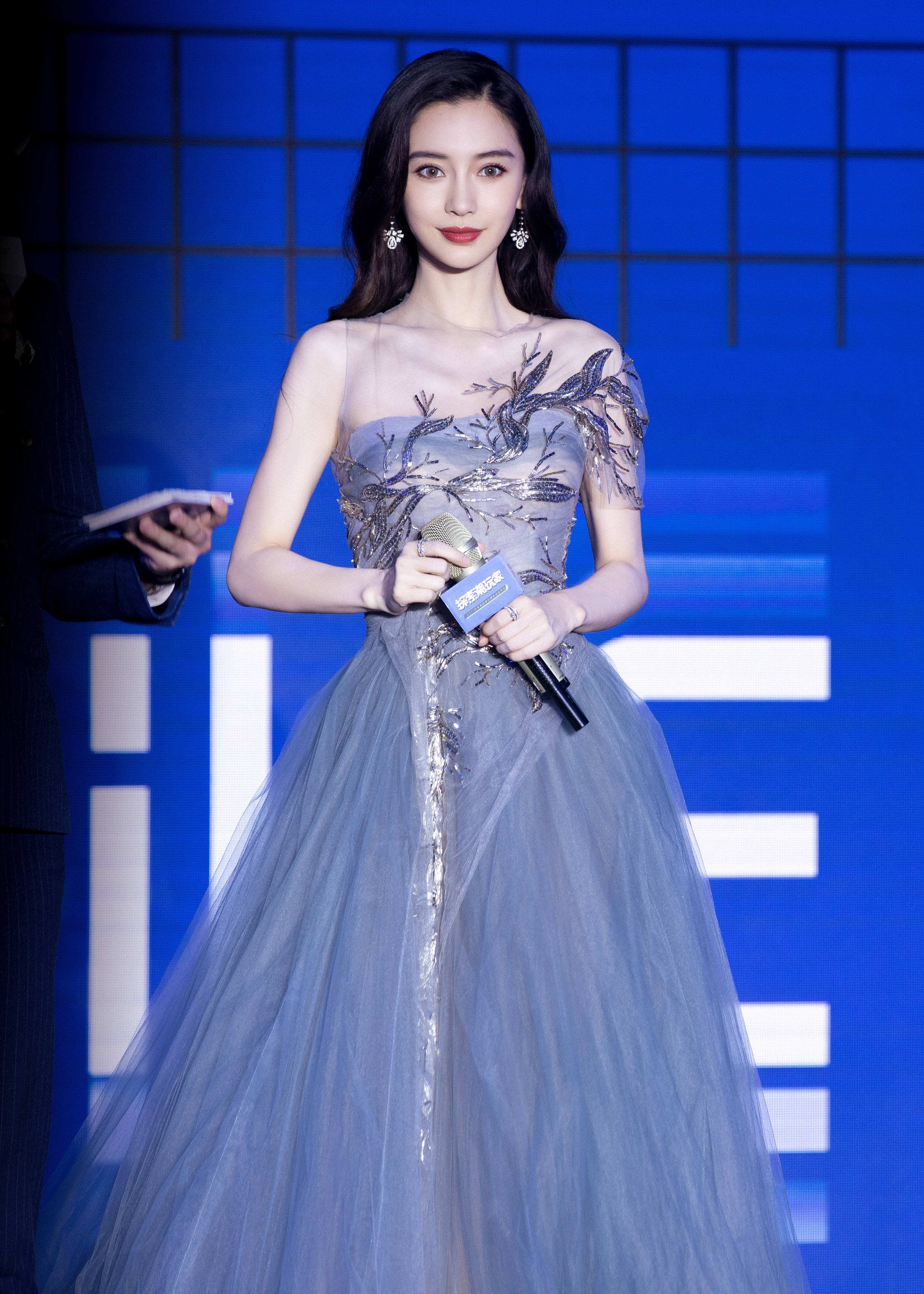 2月才到第10天，9位名人惹争议：郭德纲消失，赵本山被徒孙控诉