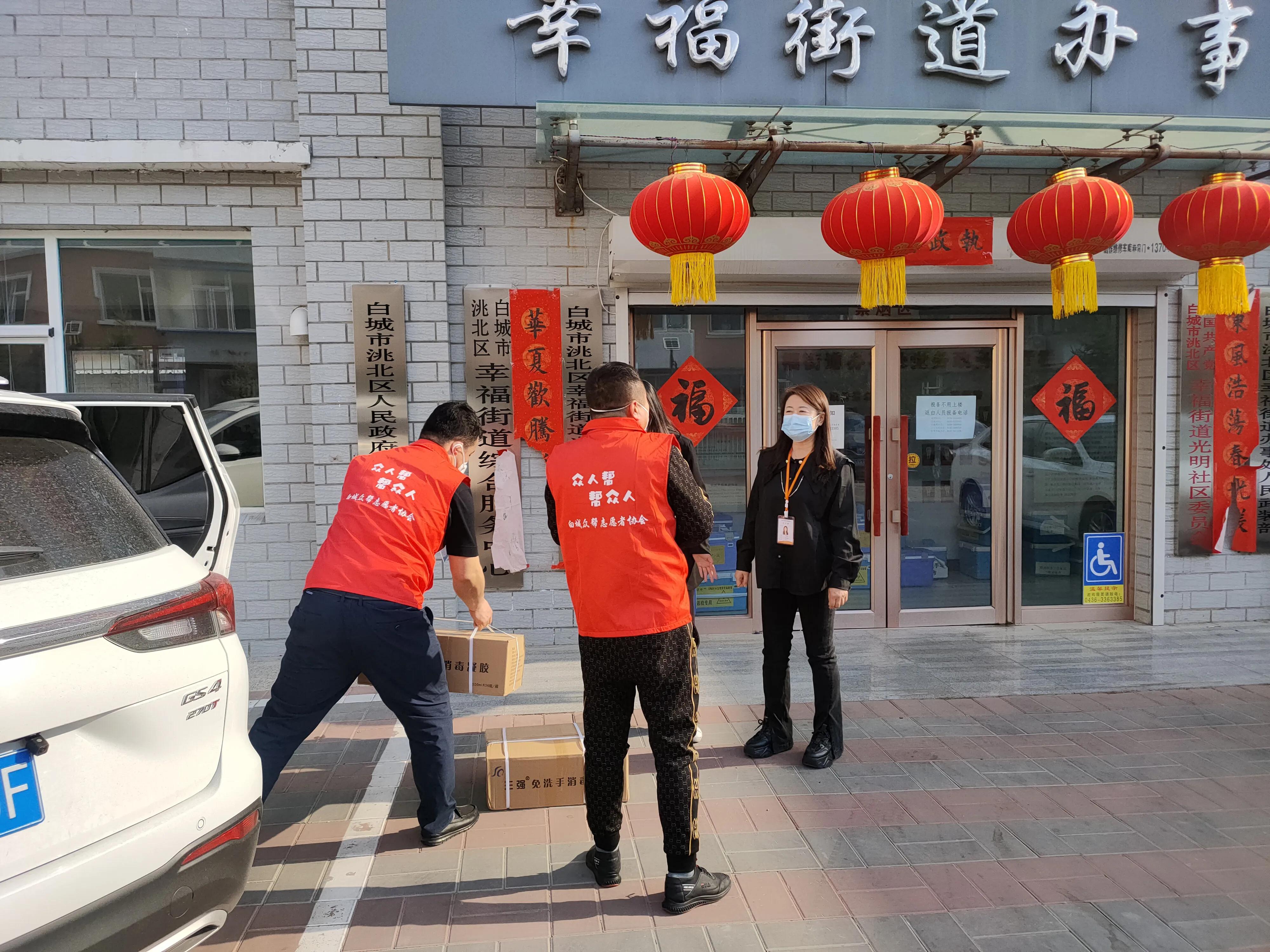 志愿服务助力打赢疫情防控阻击战,志愿服务筑起抗击疫情的万里长城