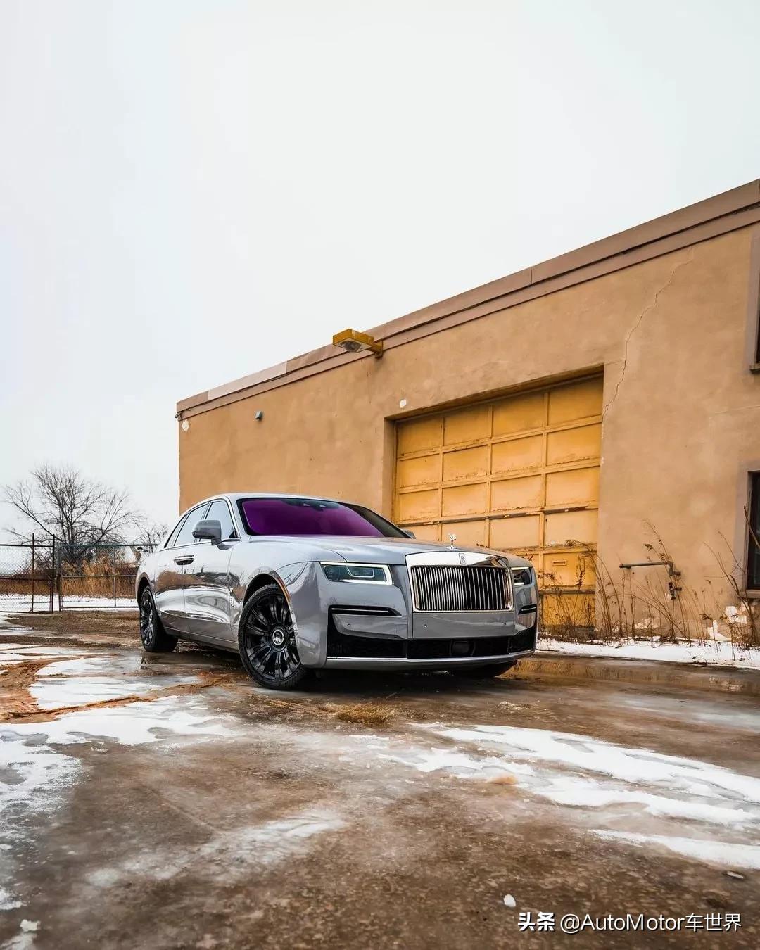 劳斯莱斯古思特内饰,劳斯莱斯古思特白色