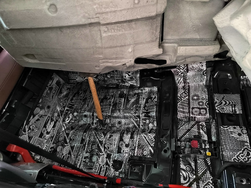 奥迪a6l隔音效果最好的一款车型,新款奥迪a6l四门隔音