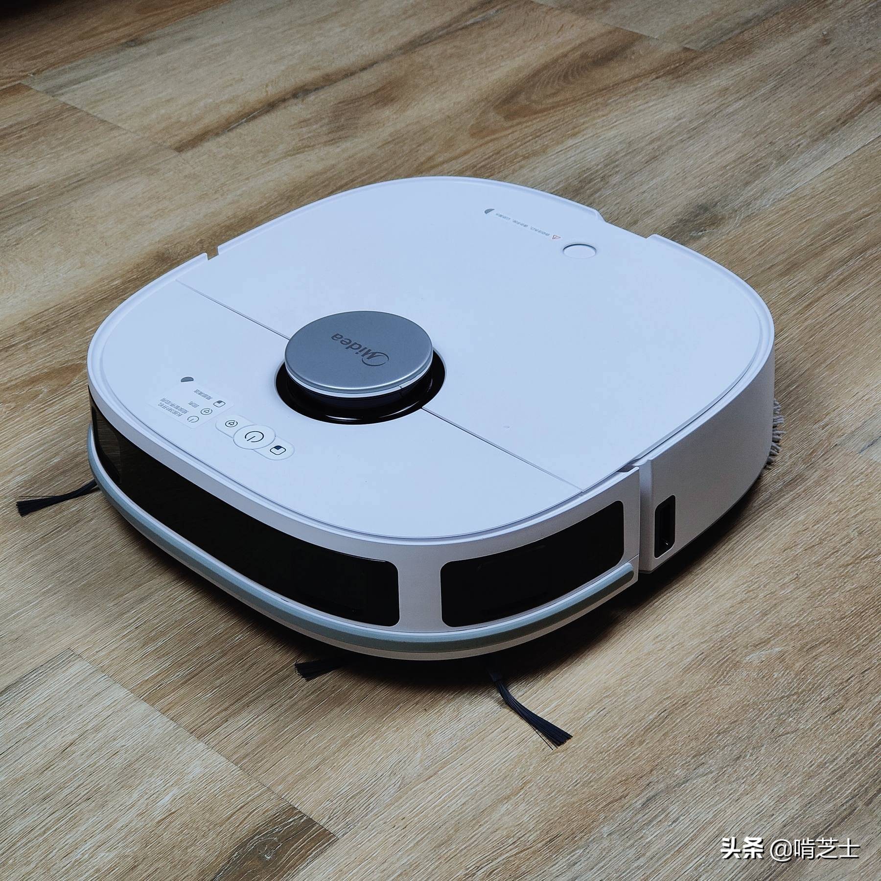 能扫能拖地的扫地机,美的w11扫地机器人如何清洗