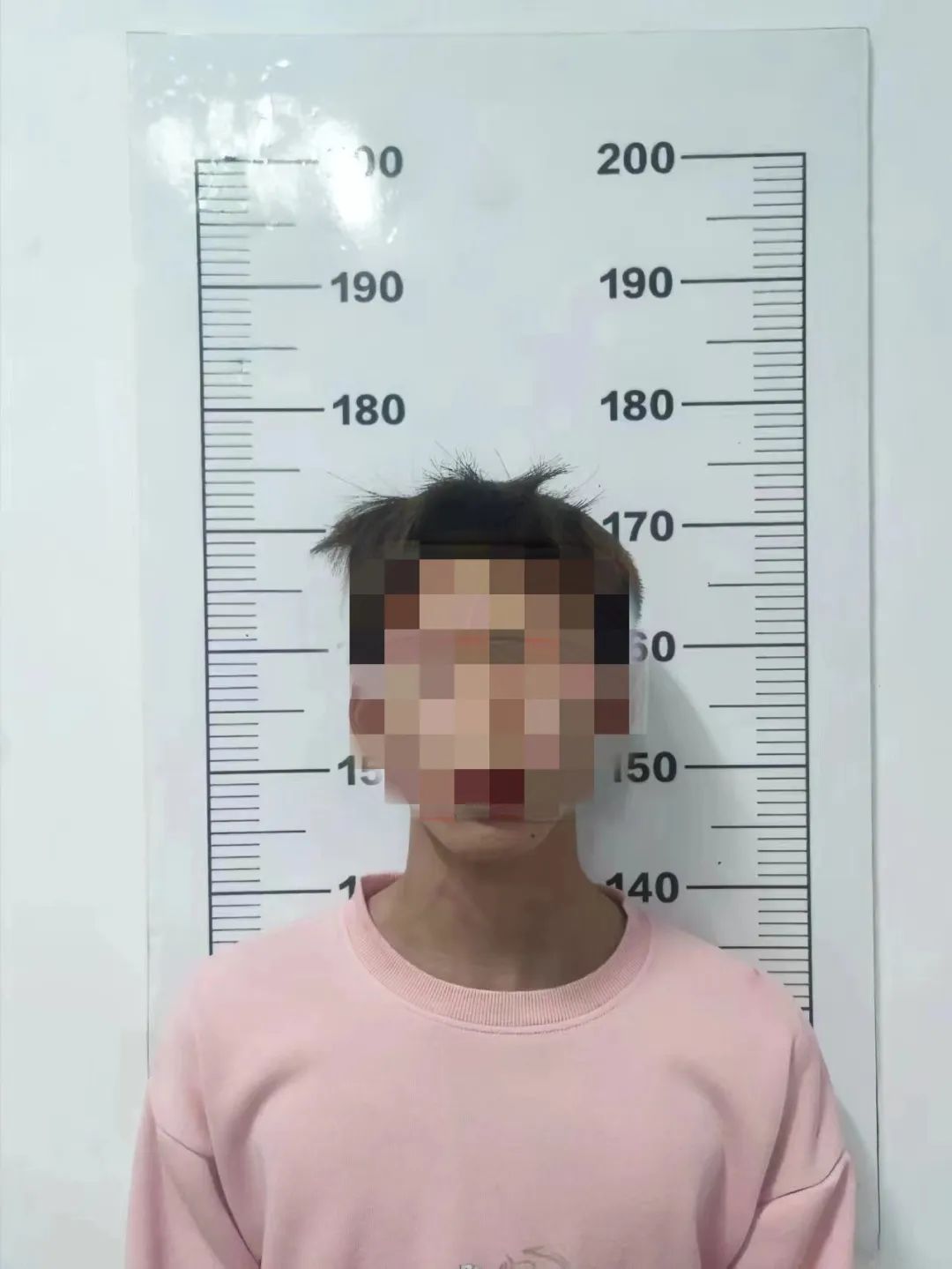 帮人拉人进群被诈骗,拉人进群兼职犯法被判几年