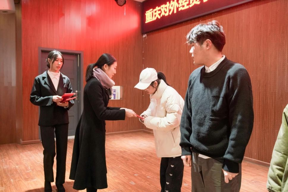 优之良饮·山城霸汽苏打气泡水大学生商战大赛完美收官