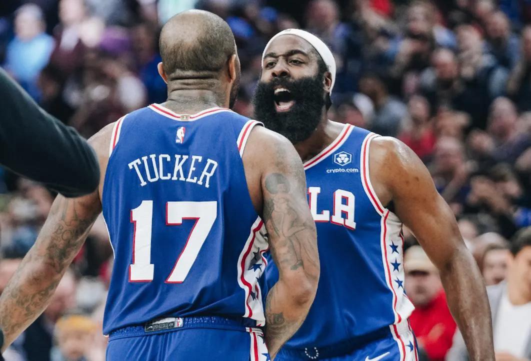 76人终于等来恩比德,与恩比德一起加入76人