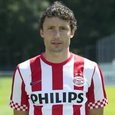 足坛满门忠烈阵容,足坛姓氏排名前十