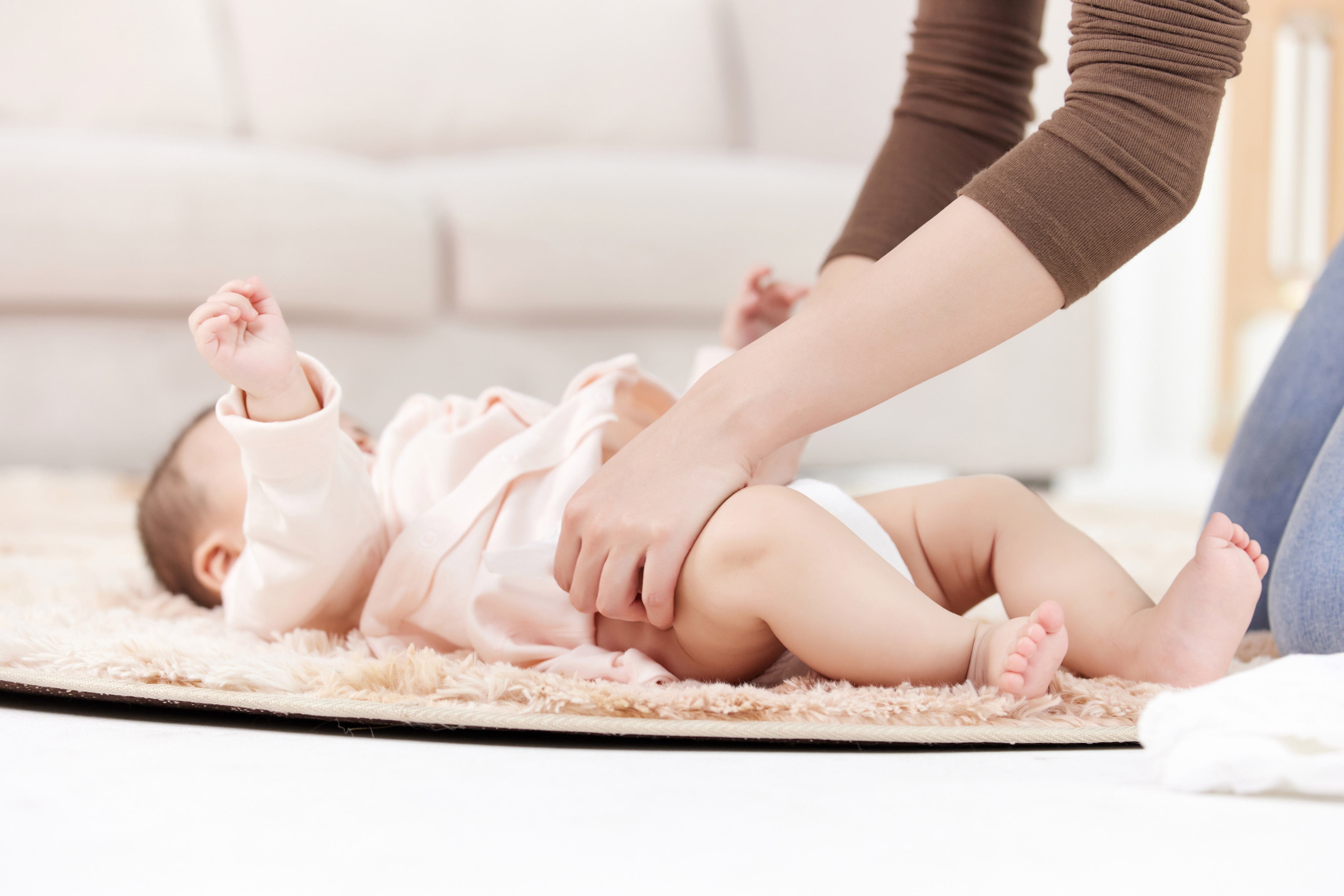 天气冷婴幼儿用什么取暖好,天气冷了给宝宝做什么