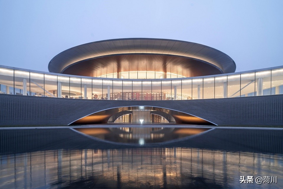 案例分享建业·蓝海郑风酒店综合体郑州上海日清建筑设计有限公司