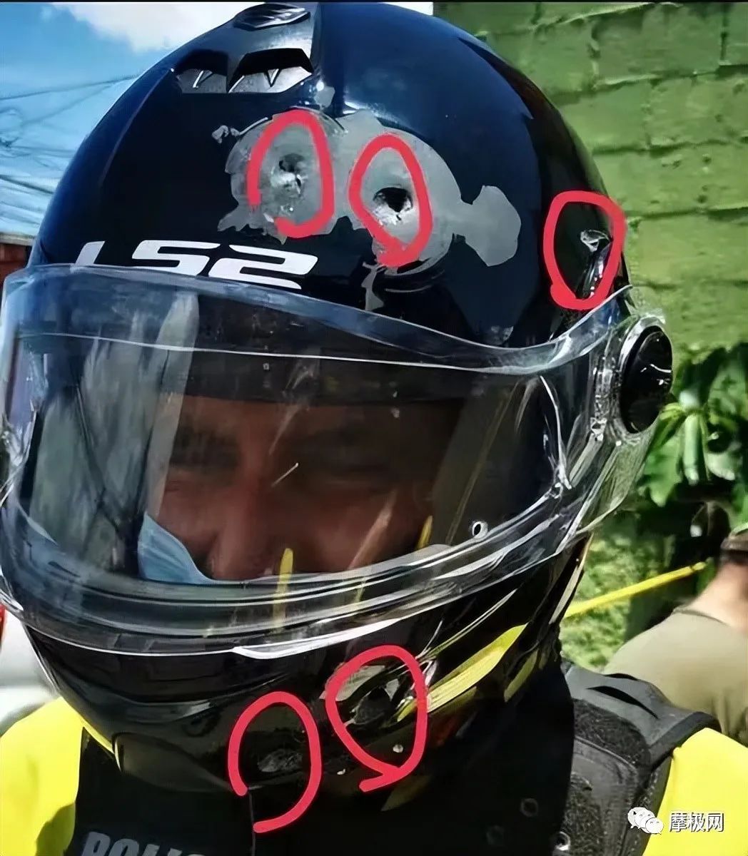 外国警察被枪击嫌犯中枪逃跑,美国警察被击中路人营救