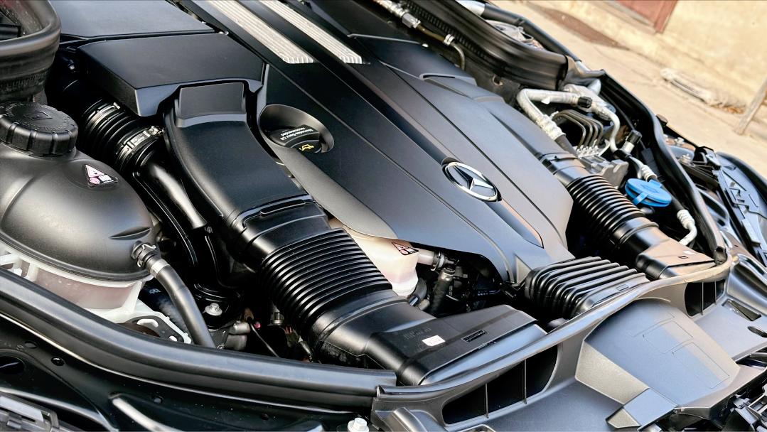 奔驰w212翻新改造全过程,奔驰w212老车翻新