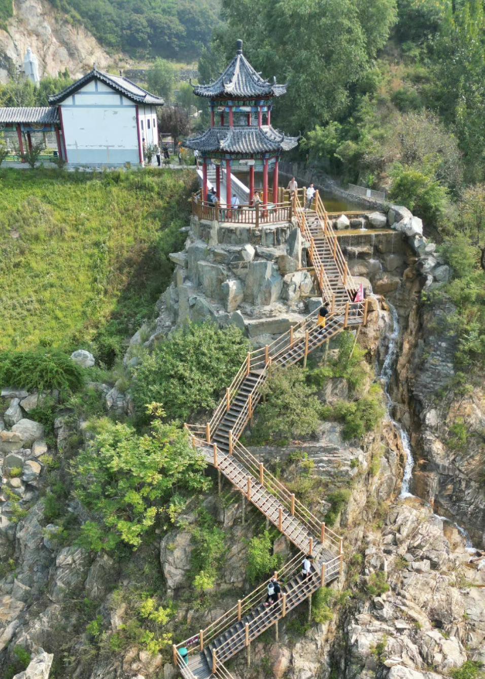 济南旅游公交专线有哪些 (济南近郊公交直达的游玩场所)