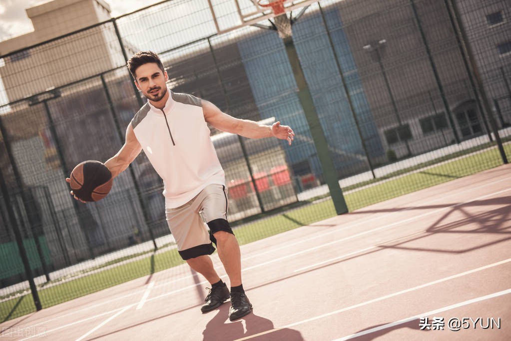 美国小孩篮球入门基本功训练,怎样练好篮球基本功