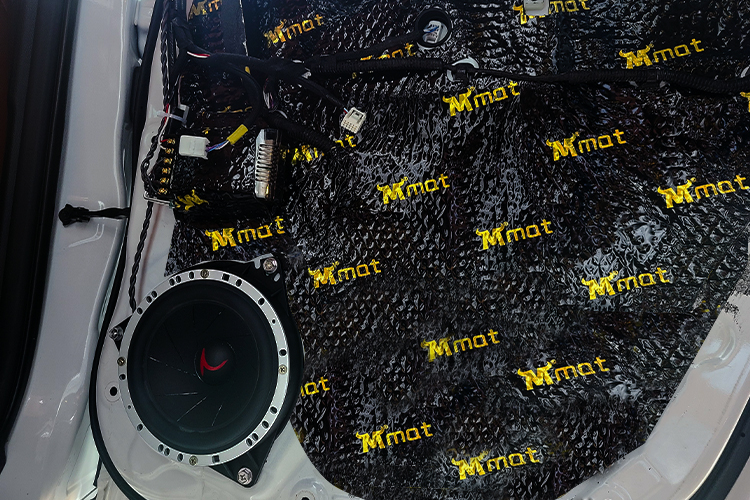 雷克萨斯音响改装nx300,佛山雷克萨斯gx400内饰改装