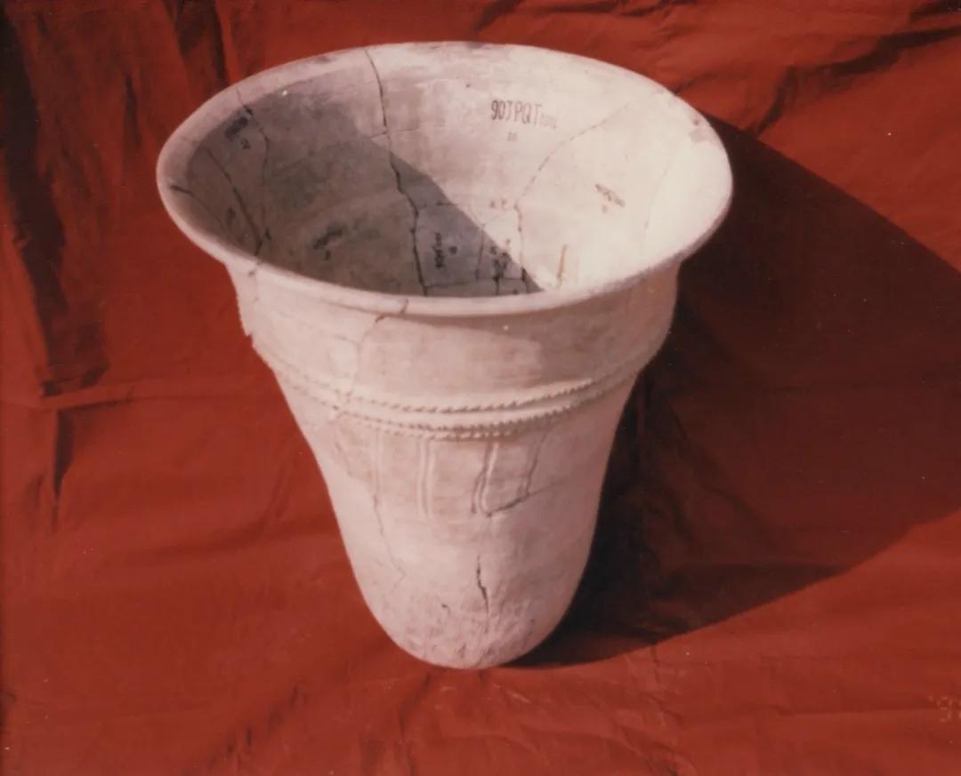 商代实用青铜圆鼎,三足圆鼎商代早期