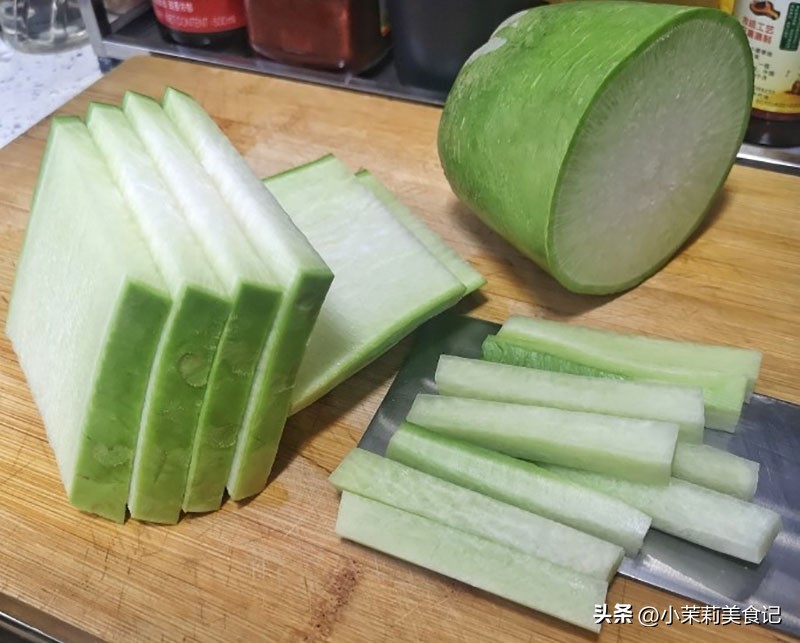 腌萝卜干不变黑方法,萝卜干腌制好了吃了发苦怎么拯救