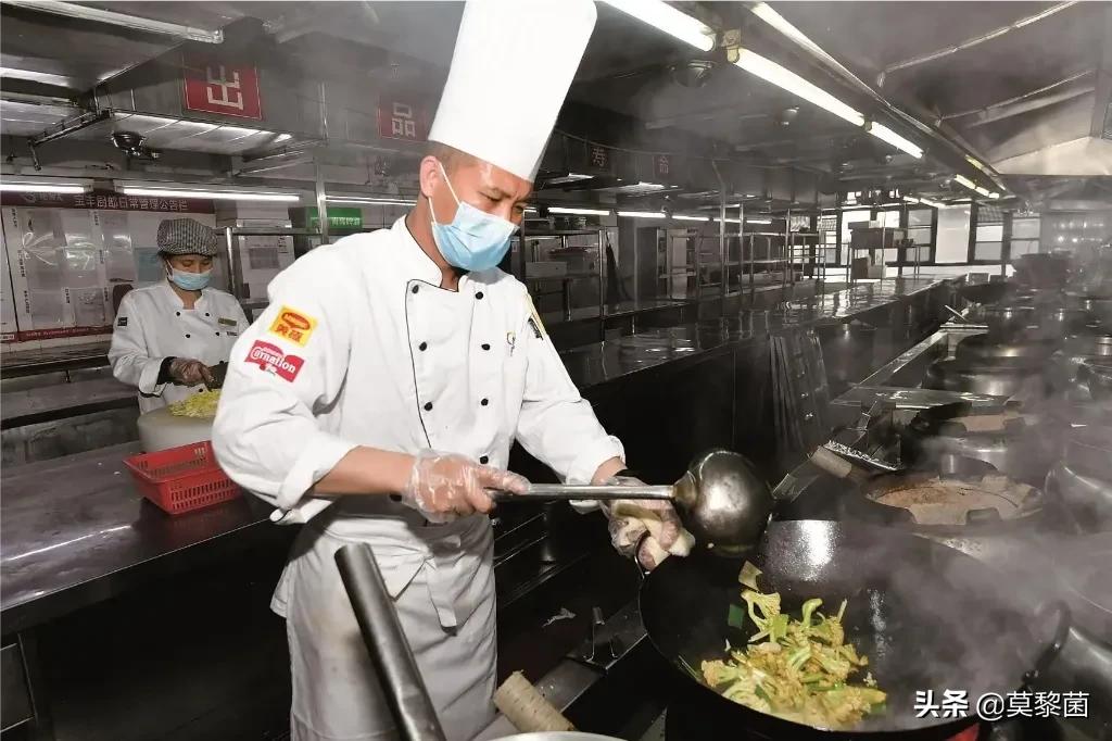 厨师如今成了最难的行业,厨师为什么越来越难