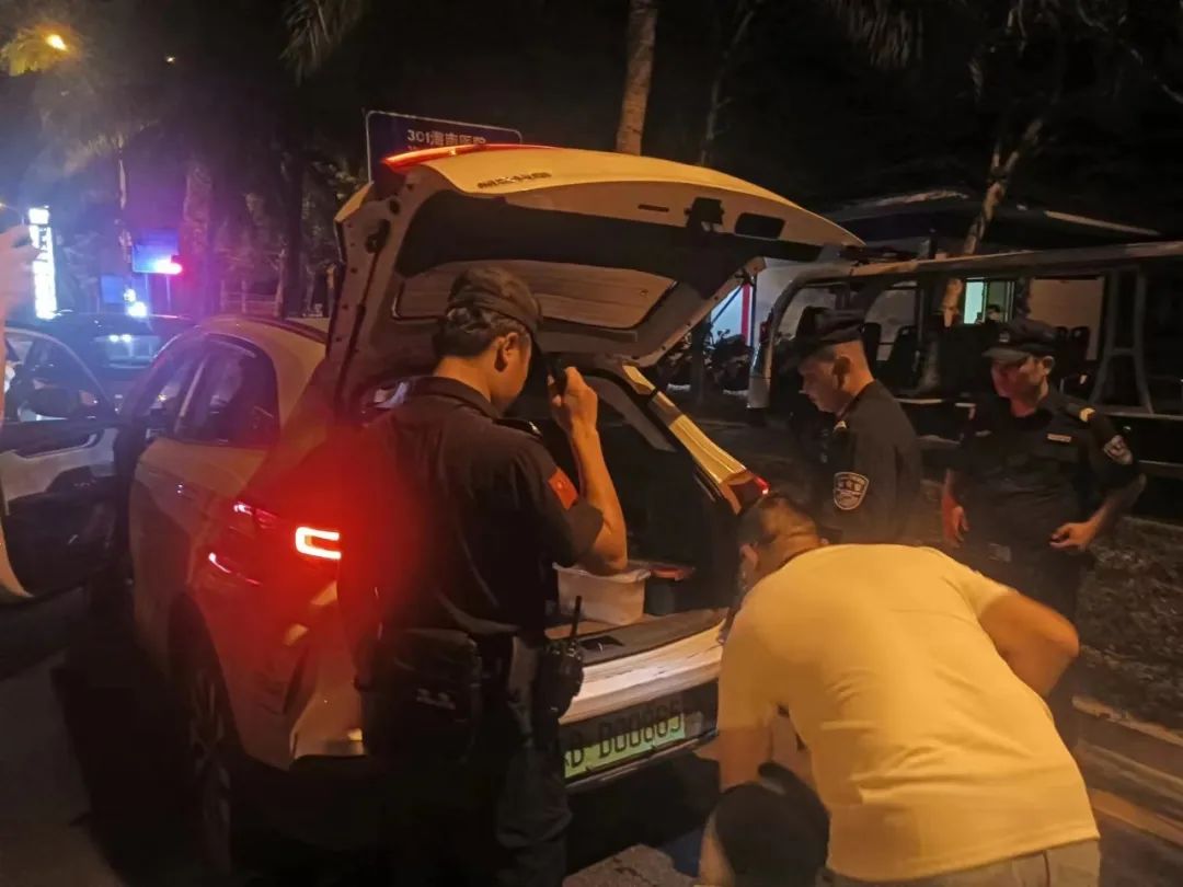 夏季行动丨吹响平安集结号！三亚市公安局启动夏夜治安巡查宣防第一次集中统一行动