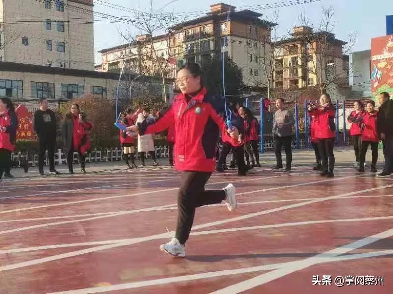 载歌载舞精彩纷呈,载歌载舞迎元宵文艺汇演展风采