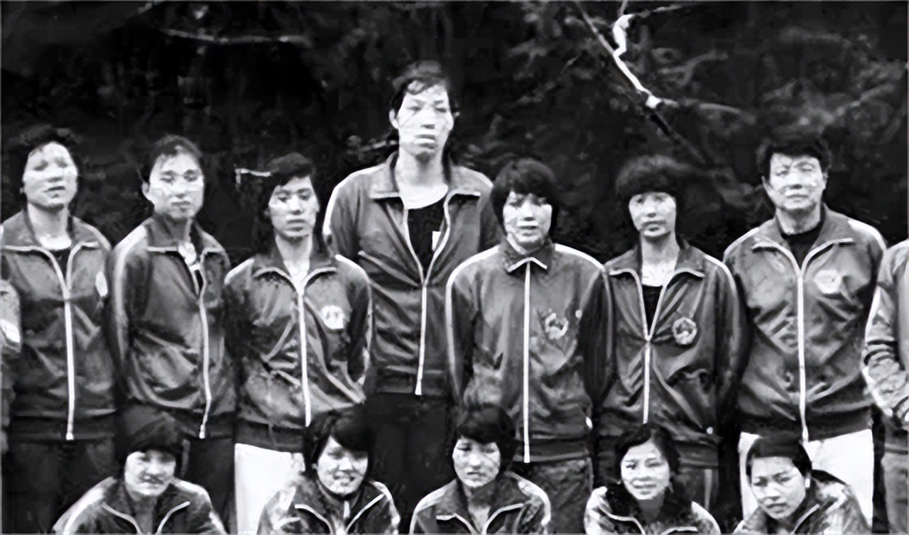 女篮陈月芳年轻时候身高体重,中国女篮巨人陈月芳