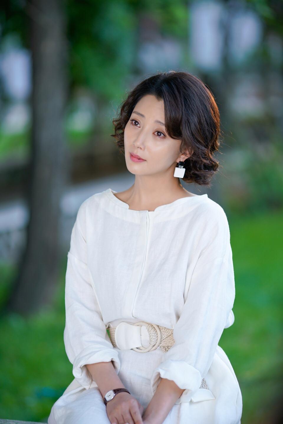 殷桃离异了吗,殷桃结过几次婚现在状况