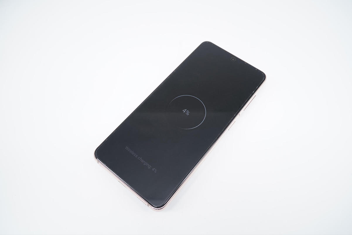 iphone14promax磁吸无线充电宝,iphone14promax带线无线磁吸充电宝