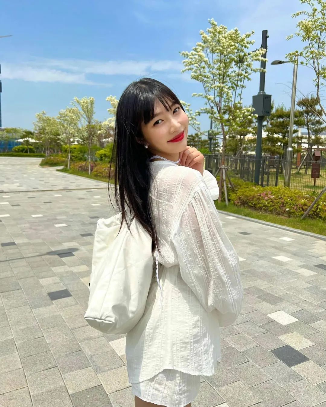 头发又细又软又少适合剪什么发型,头发细又少圆脸适合什么短发发型