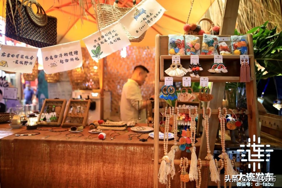 近日刷爆朋友圈的视频,真实的天津街