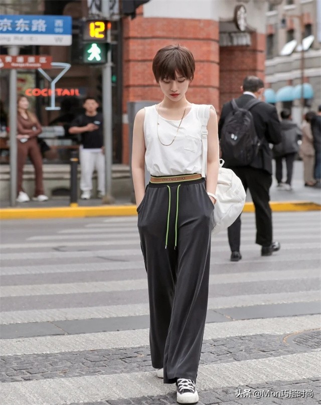 小个子女生可以穿厚底鞋吗,矮个子适合厚底鞋吗女