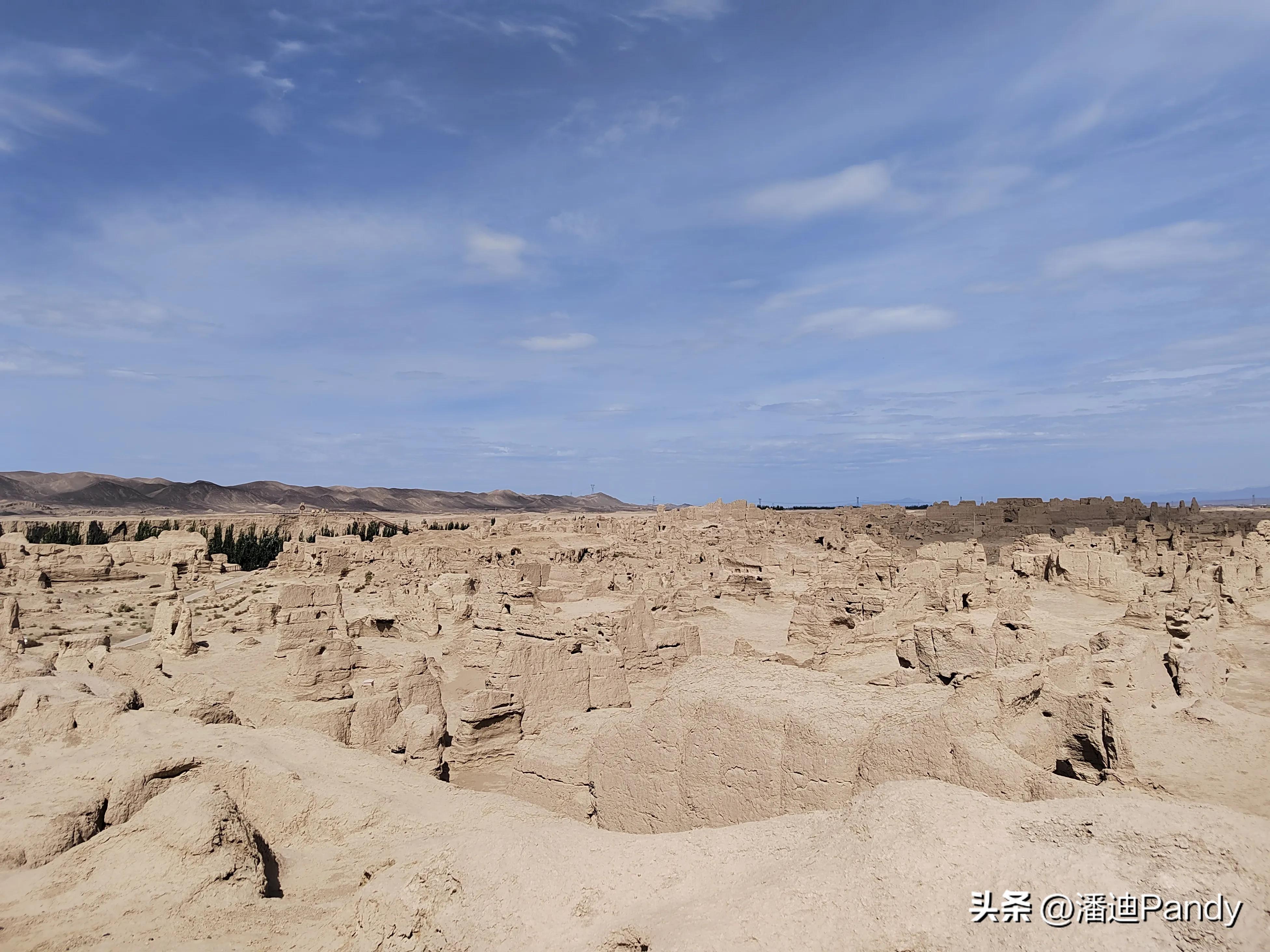 去吐鲁番沙漠玩攻略,去吐鲁番坐车攻略
